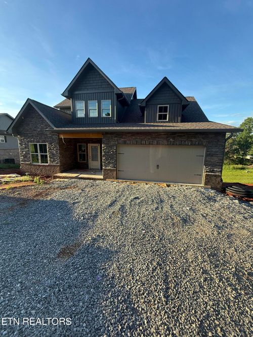 6225 Bingham Ln, Maryville, TN, 37801-0824 | Card Image
