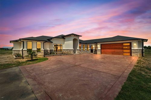 178 Balch Rd, Elgin, TX, 78621-5642 | Card Image