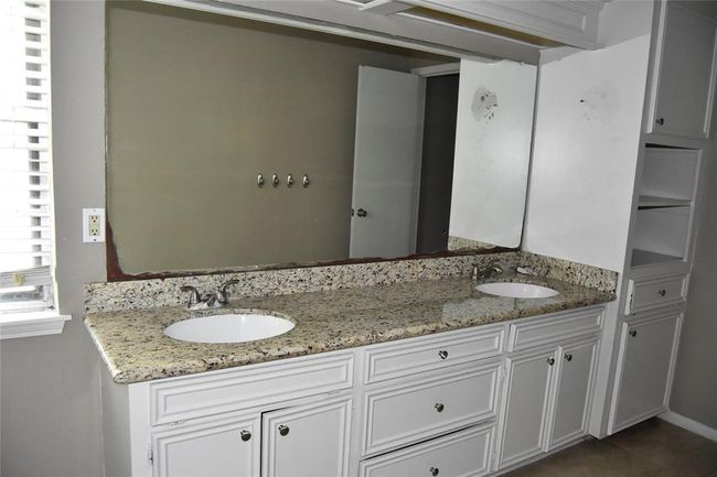 18318 Ella Blvd, House other with 5 bedrooms, 3 bathrooms and 2 parking in Spring TX | Image 27