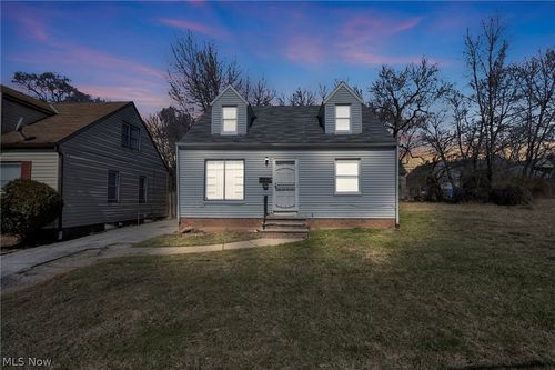 9901 Marah Ave, Cleveland, OH, 44104-5441 | Card Image