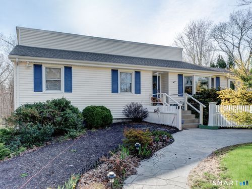 40 North Rd, East Granby, CT, 06026-9588 | Card Image