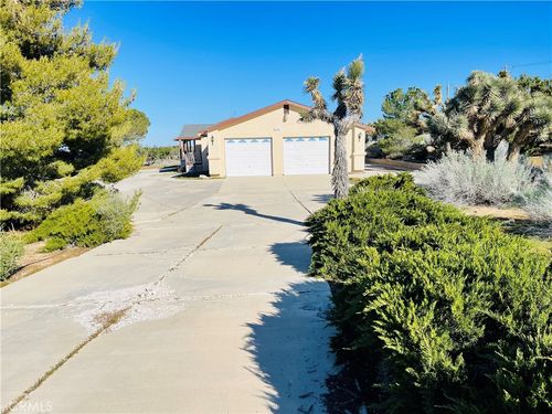 9425 Nielson Rd, Pinon Hills, CA, 92372 | Card Image