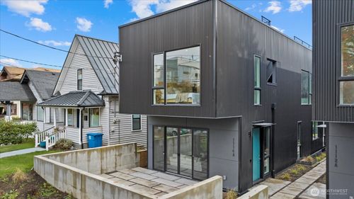 a-1114 26th Ave, Seattle, WA, 98122-4920 | Card Image