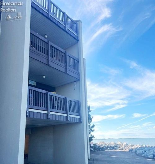 apt-36-1803 E Perry St, Port Clinton, OH, 43452-1458 | Card Image