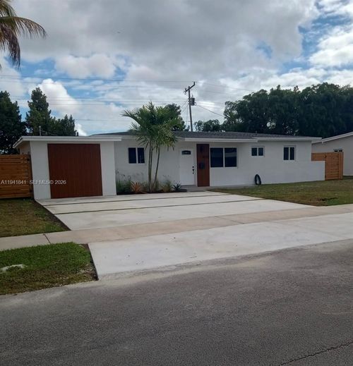 4315 Sw 98th Ave, Miami, FL, 33165-5134 | Card Image