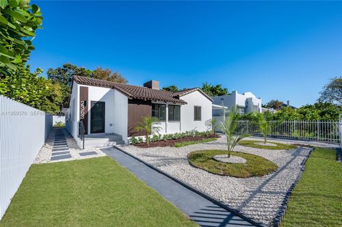 2363 Sw 11th Ter, Miami, FL, 33135-5008 | Card Image