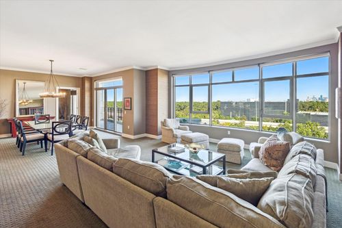 apt-93-1000 Uptown Park Blvd, Houston, TX, 77056-3246 | Card Image