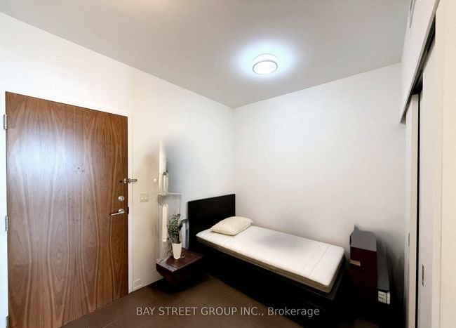 2112 - 170 Fort York Blvd, Condo with 2 bedrooms, 1 bathrooms and null parking in Toronto ON | Image 5