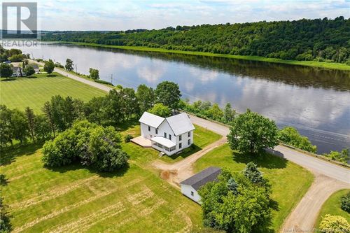 8482 Main St, Florenceville Bristol, NB, E7L4J8 | Card Image