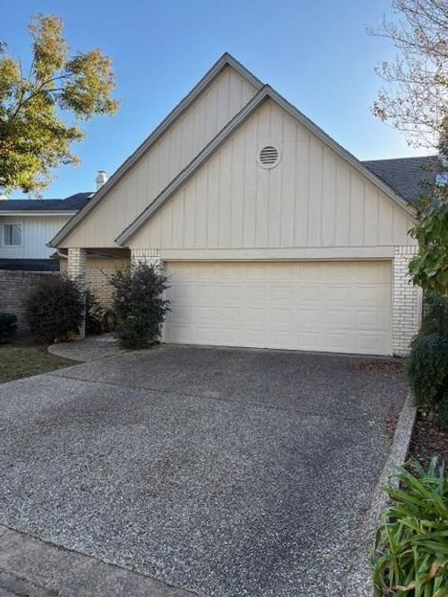 24 Lakeview Mnr, Huntsville, TX, 77340 | Card Image