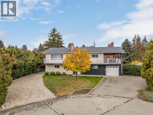 790 Torrs Crt, Kelowna, BC, V1W1B5 | Card Image
