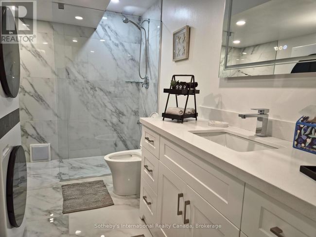 22 Prada Crt, House other with 6 bedrooms, 5 bathrooms and 6 parking in Brampton ON | Image 19