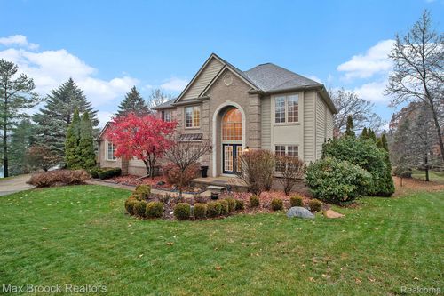 1882 Bay Mist Ln, Commerce Township, MI, 48382-4864 | Card Image