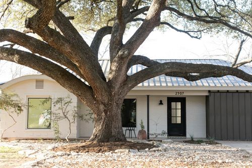 2907 Pinecrest Dr, Austin, TX, 78757-2015 | Card Image