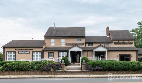 b-220 Forsgate Dr, Jamesburg, NJ, 08831-1375 | Card Image