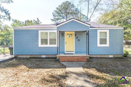 220 Peachtree Cir, Warner Robins, GA, 31088-4416 | Card Image