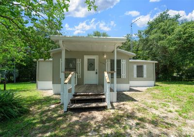 10725 Se 130th Place, House other with 3 bedrooms, 2 bathrooms and null parking in Ocklawaha FL | Image 1