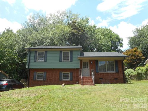 7556 Thorncliff Dr, Charlotte, NC, 28210-6612 | Card Image