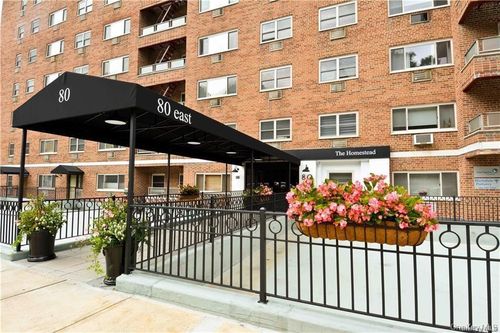 t20-80 E Hartsdale Ave, Hartsdale, NY, 10530-2770 | Card Image