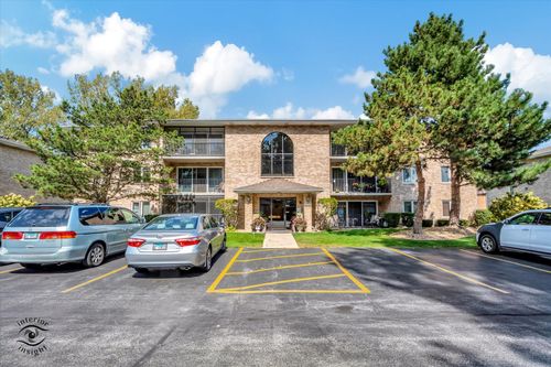 apt-205-4920 134th Ct, Crestwood, IL, 60418-4521 | Card Image