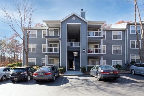 2205 Santa Fe Pkwy, Atlanta, GA, 30350-6821 | Card Image