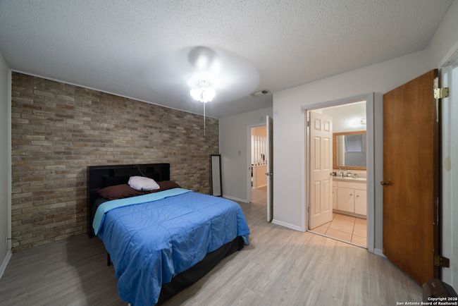 5627 Walzem Rd, Home with 3 bedrooms, 2 bathrooms and null parking in Windcrest TX | Image 8