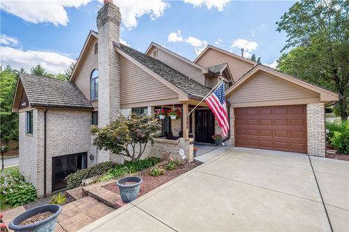 106 Village Ct, Pittsburgh, PA, 15241-2473 | Card Image