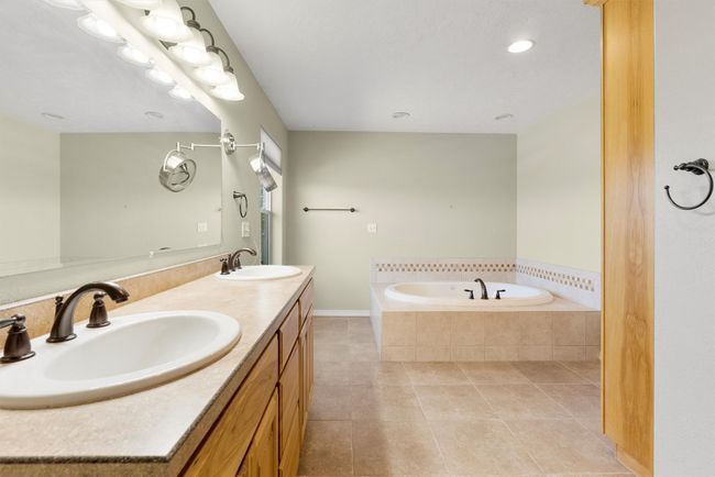 970 S Shoshone Loop, House other with 3 bedrooms, 3 bathrooms and null parking in Hamilton MT | Image 28