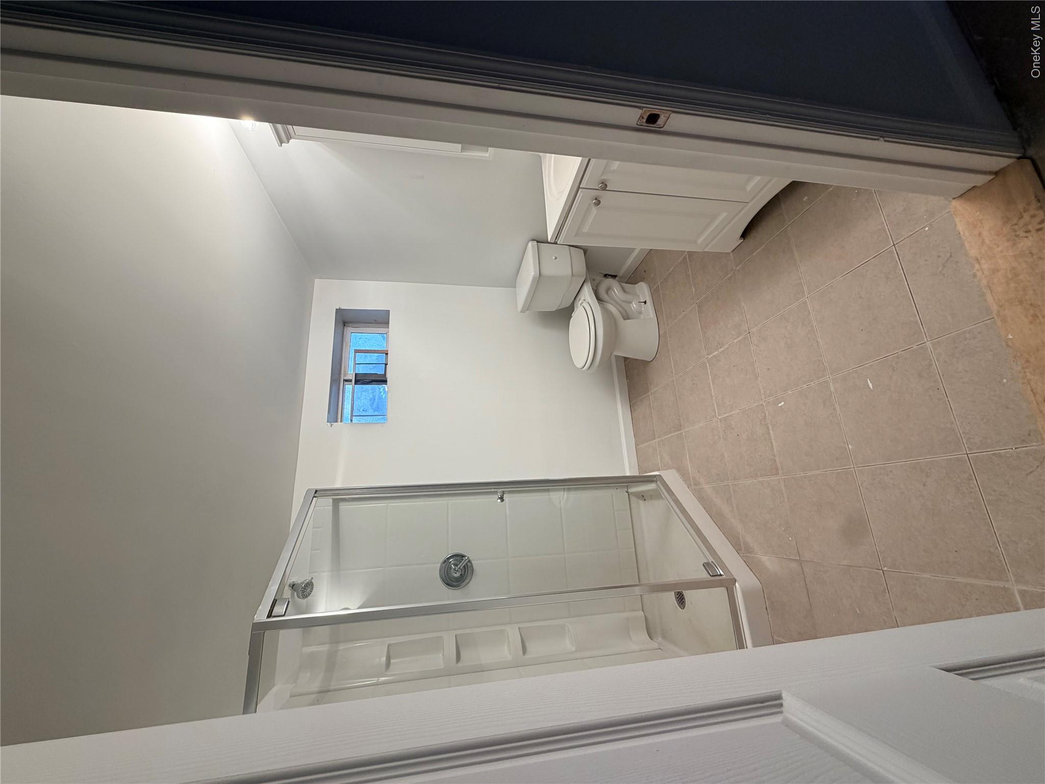 Residential Lease in Brookhaven 3