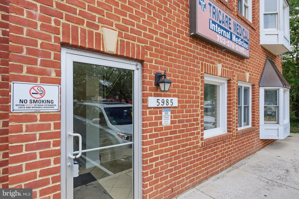Commercial Sale in FALLS CHURCH 3
