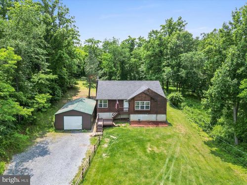 979 John Brown Farm Rd, HARPERS FERRY, WV, 25425-6435 | Card Image