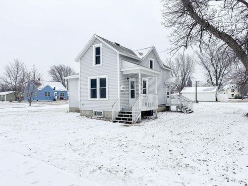 212 17th Street N, Benson, MN, 56215 | Card Image