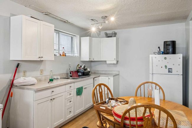 509 and 511 13 Avenue Ne, Home with 5 bedrooms, 2 bathrooms and 3 parking in Calgary AB | Image 24
