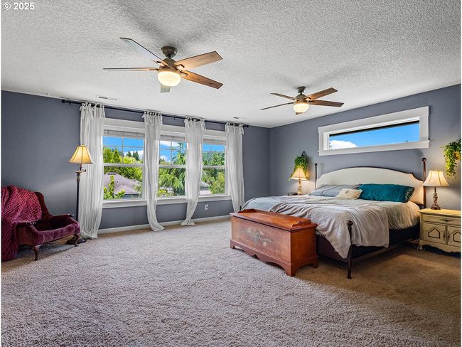 179 Se 46 Th Dr, House other with 4 bedrooms, 4 bathrooms and 2 parking in Gresham OR | Image 17