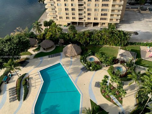 12b-2451 Brickell Ave, Miami, FL, 33129-2469 | Card Image