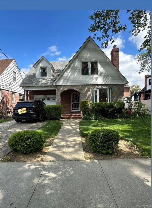 16411 67th Ave, Fresh Meadows, NY, 11365-1907 | Card Image