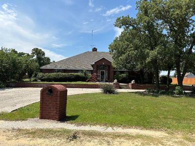 1717 Sandpiper Drive, House other with 4 bedrooms, 2 bathrooms and null parking in Clyde TX | Image 1