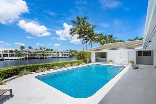 2767 Spanish River Rd, Boca Raton, FL, 33432-8134 | Card Image