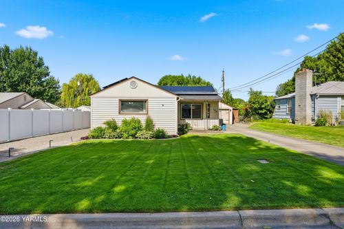120 N 52nd Ave, Yakima, WA, 98908-3137 | Card Image