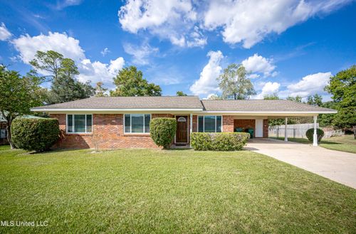 136 Gary St, Gulfport, MS, 39503-3524 | Card Image