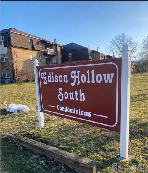 1713 Raspberry Ct, Edison, NJ, 08817-2745 | Card Image