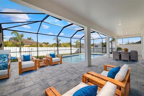 3015 Sw 10th Ave, Cape Coral, FL, 33914-4215 | Card Image