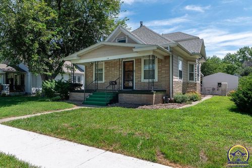 614 Ne Emmett St, Topeka, KS, 66616-1210 | Card Image