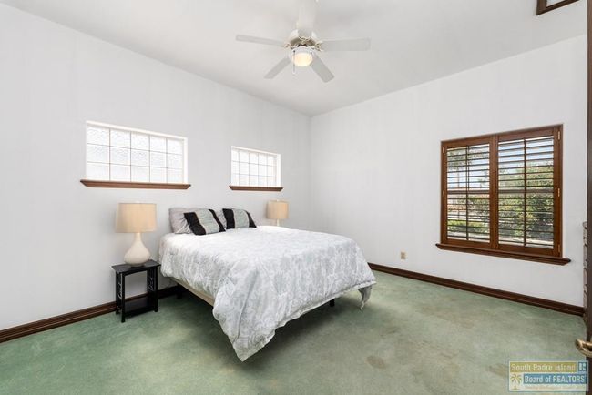 1810 N Shore Dr, House other with 3 bedrooms, 3 bathrooms and 2 parking in Port Isabel TX | Image 13