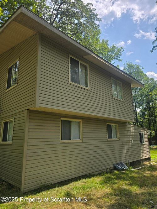 162 Selig Rd, Pocono Lake, PA, 18347-7811 | Card Image