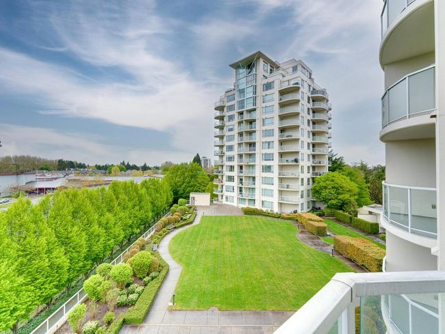 602 - 7760 Granville Avenue, Condo with 3 bedrooms, 2 bathrooms and 1 parking in Richmond BC | Image 36