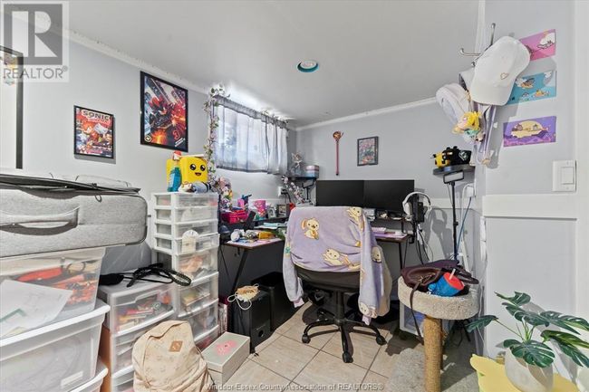 1033 Harrison Ave, House other with 3 bedrooms, 2 bathrooms and null parking in Windsor ON | Image 18