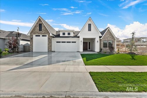 9833 S Peregrine Falcon Ave, Nampa, ID, 83686-1123 | Card Image