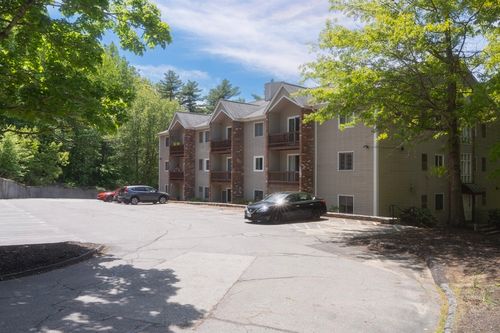202-44 Maria Ave, Southbridge, MA, 01550-3060 | Card Image