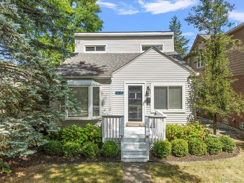 1109 Bird Ave, Birmingham, MI, 48009-2013 | Card Image